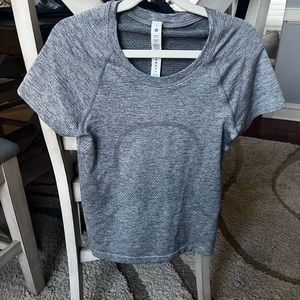 Lululemon Swifly Tech Short-Sleeve Shirt Race length Size 2 Never worn